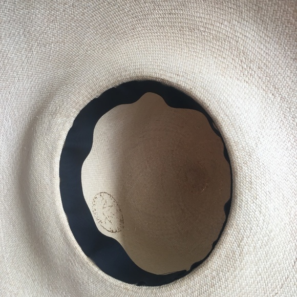 Ultrawide Vintage Ultrafino Panama Hat - Picture 3 of 4